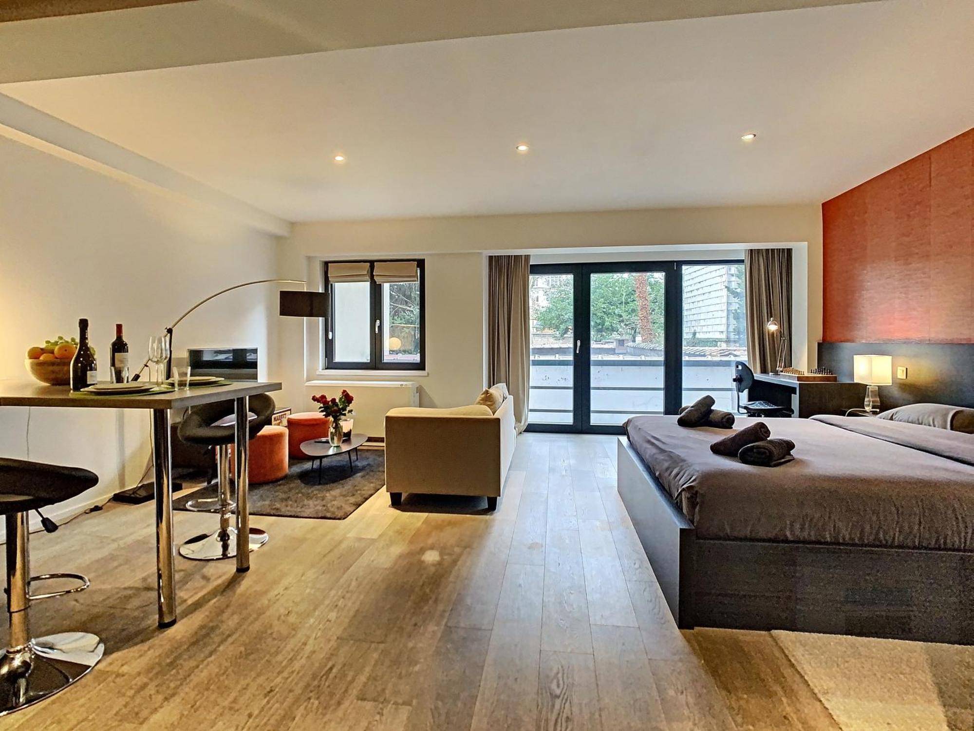 Flat Moliere Apartment Брюксел Екстериор снимка